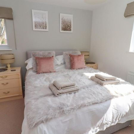 Robellen Corner Villa Banbury Luaran gambar