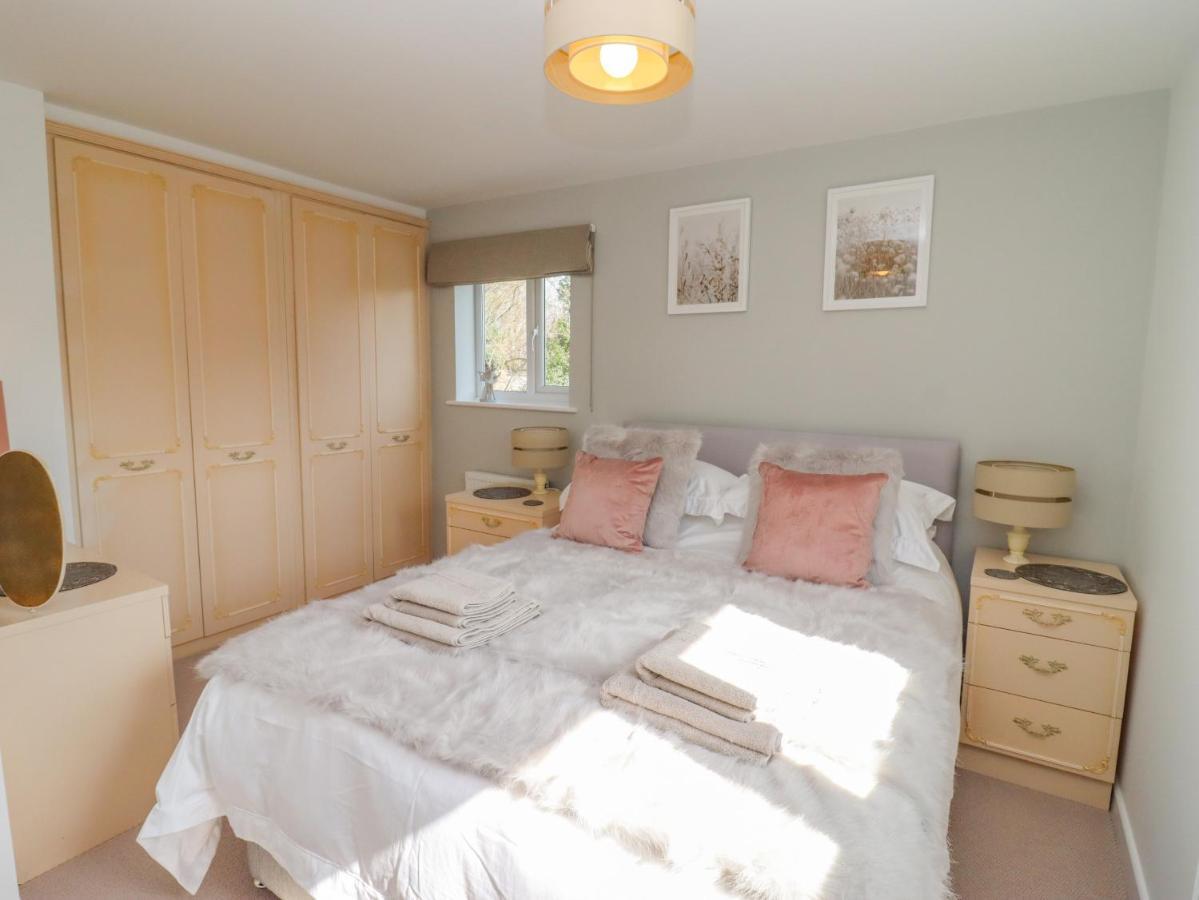 Robellen Corner Villa Banbury Luaran gambar